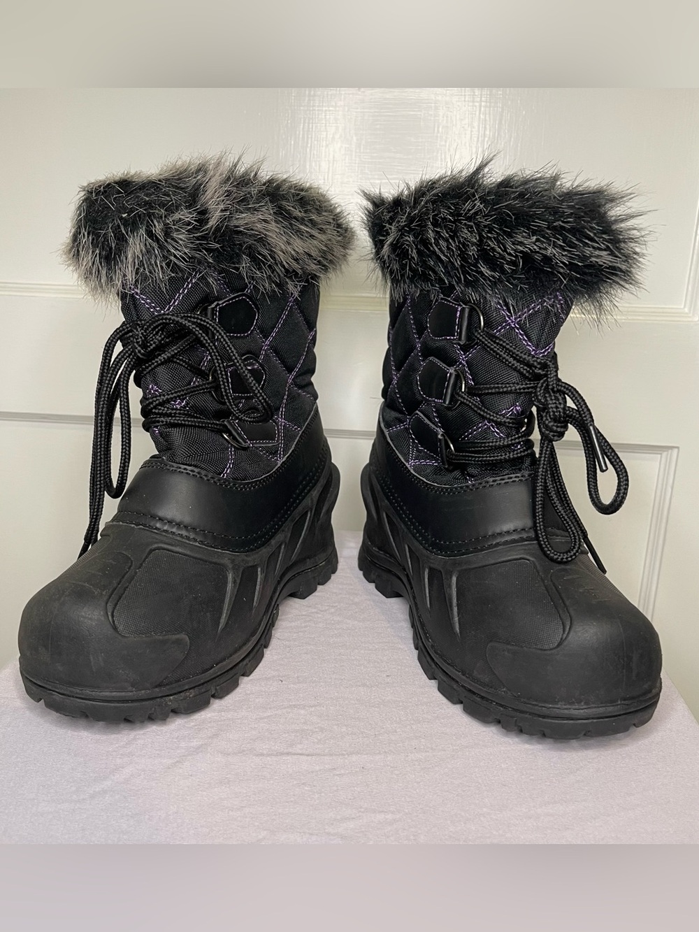 Itasca boots faux fur black purple kids size 3 winter rain snow lace up unisex